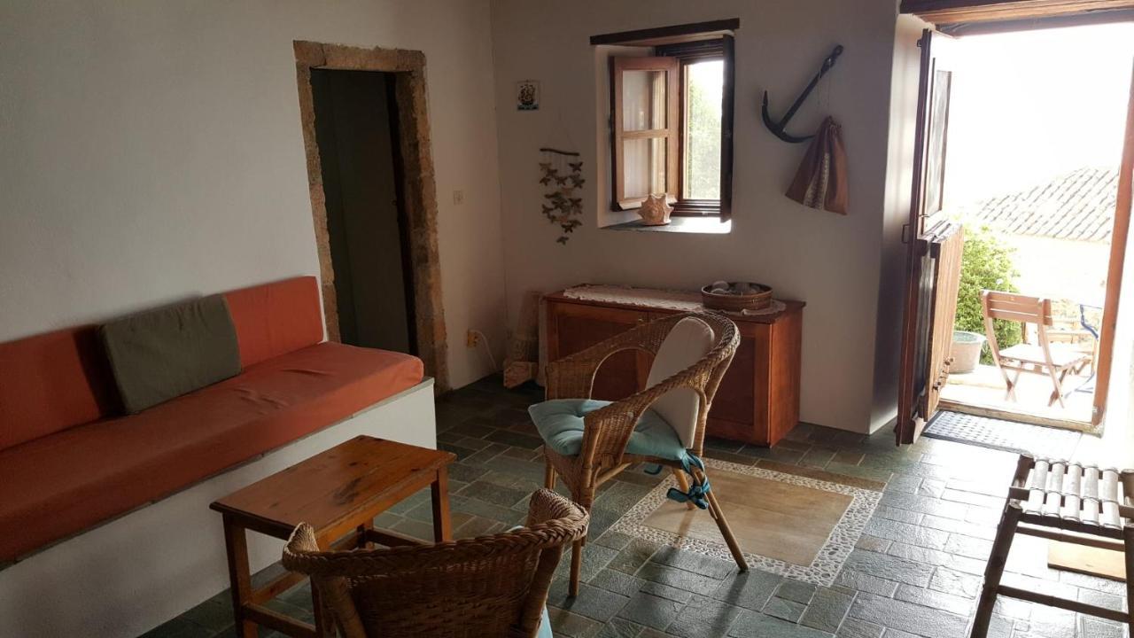 Athina Guesthouse Monemvasía Eksteriør billede